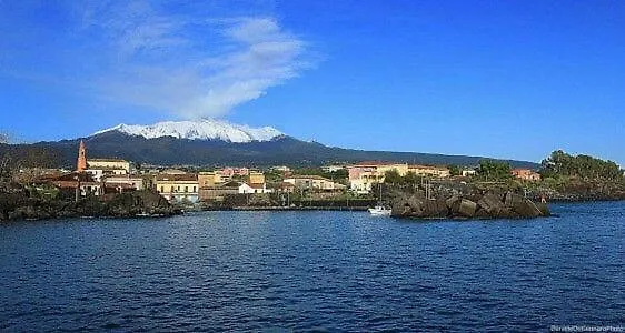 Casa Vicolo Del Poeta Acireale Bed and Breakfast Bed & Breakfast